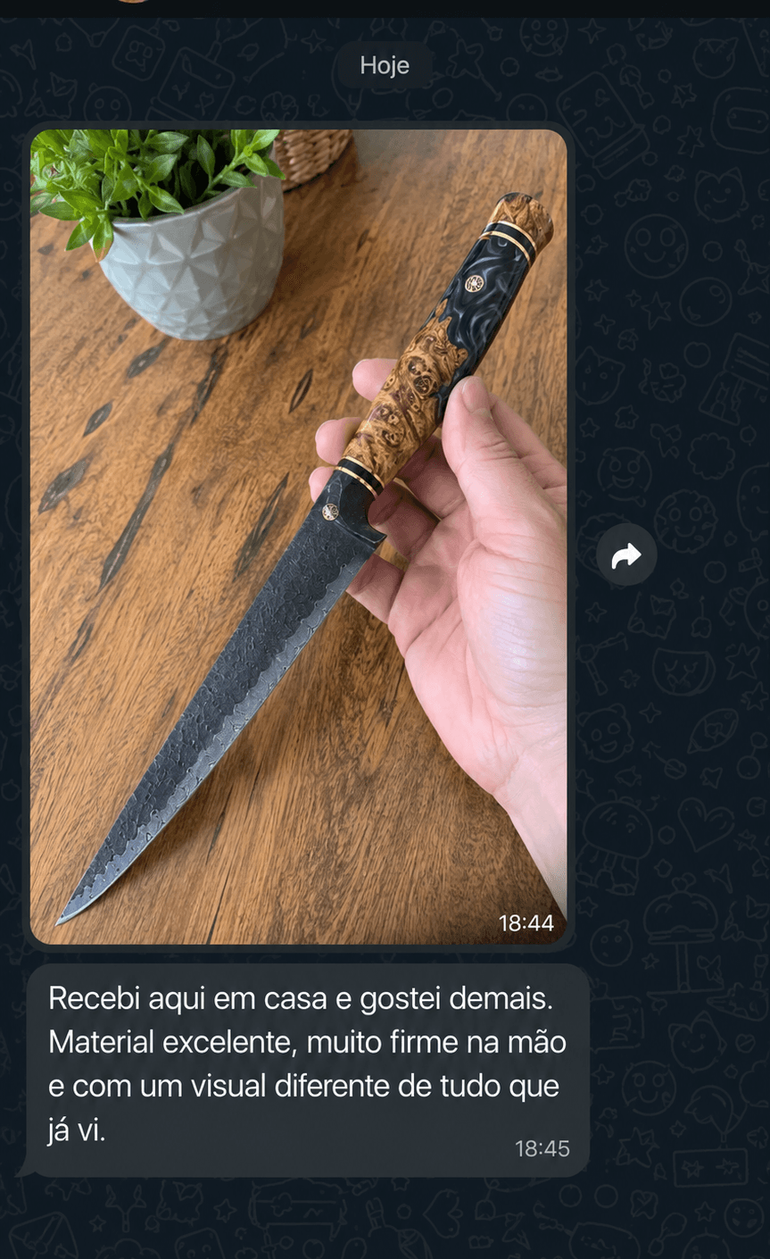Print da conversa: Recebi aqui em casa e gostei demais. Material excelente, muito firme na mão e com um visual diferente de tudo que já vi.